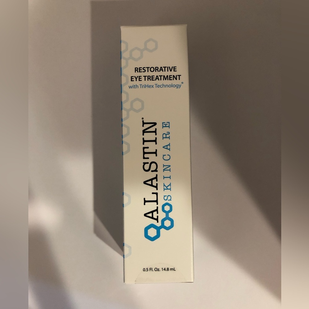 Restorative Eye Treatment